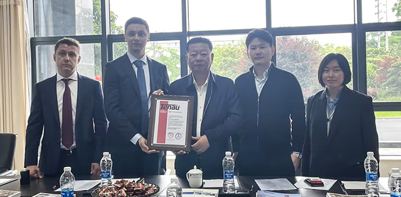 热烈祝贺星空电竞（中国）有限公司与俄罗斯公司GLOBAL-ELEVATING, LLC双方签署了合作协议! 
